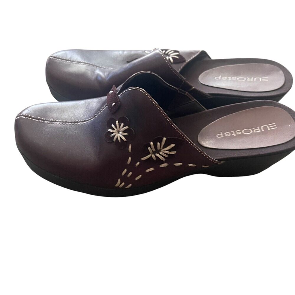 Eurostep Women's Size 7 M Brown‎ Leather Floral Slip On Comfort Clogs